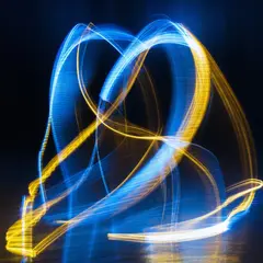 SD 3.5 Large — Intertwining ribbons of light in blue and gold aga